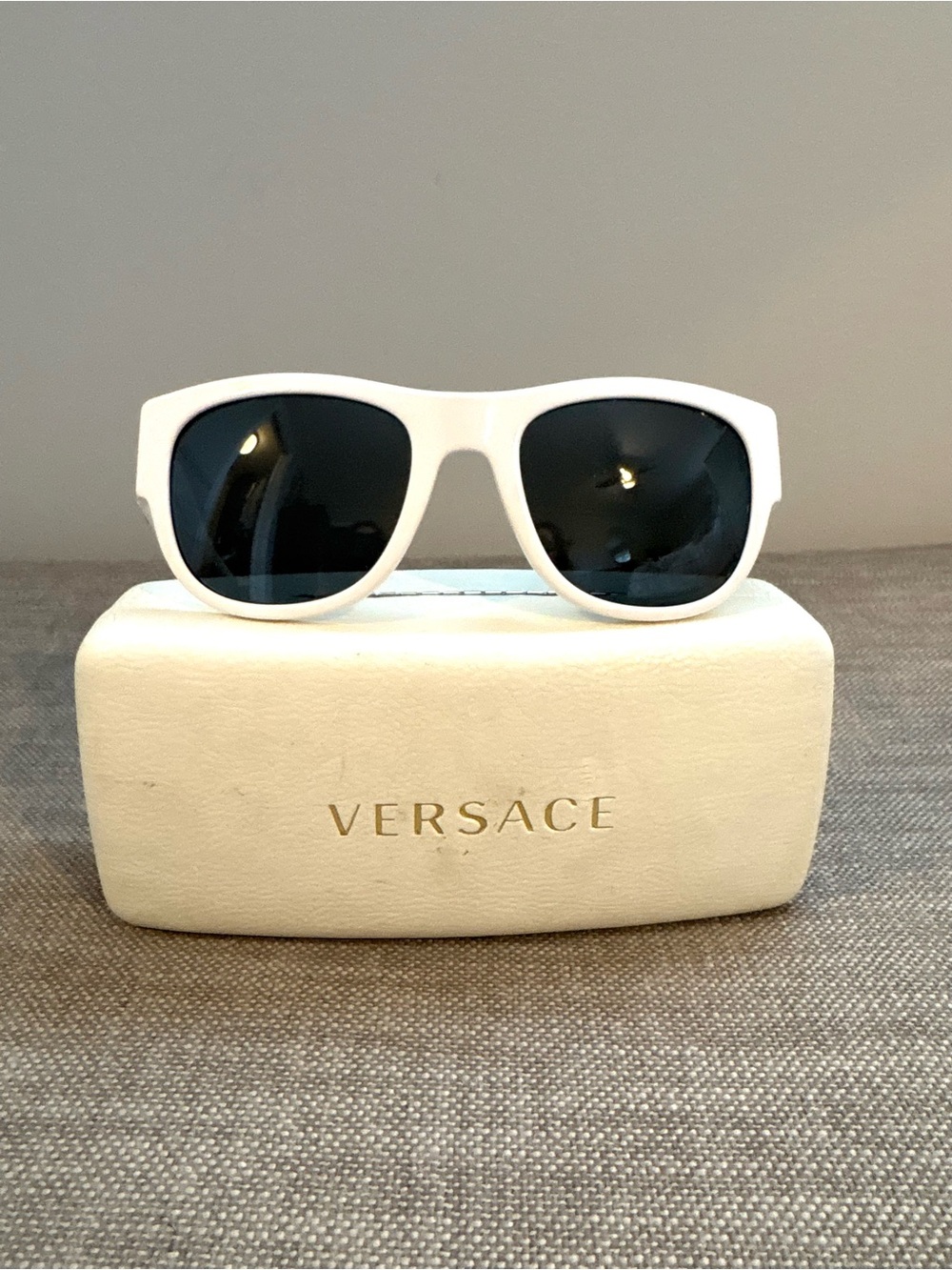VERSACE 4359 THE CLANS MEDUSA ARES STUD White Emblem VE4359 Unisex Sunglasses
